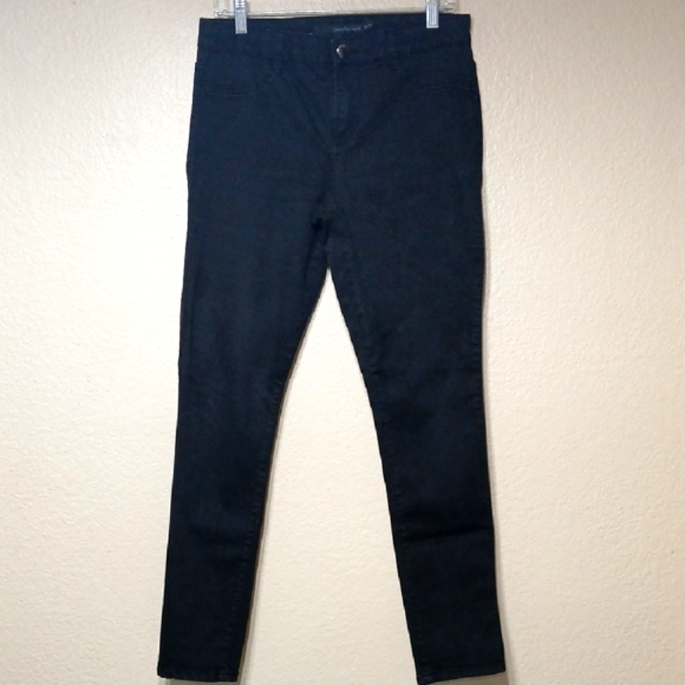 BO-24--Calvin Klein Women's Black Jeans